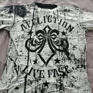 Mens large reversible Affliction tee